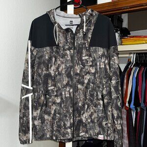 Under Armour Windsuit (Small)